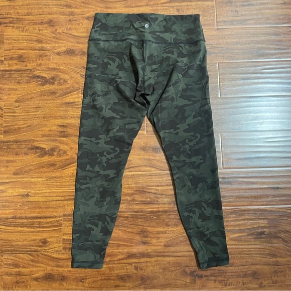 Lululemon Camo Wander Under Leggings Size 14 Olive Green 25” Like New - Picture 2 of 6